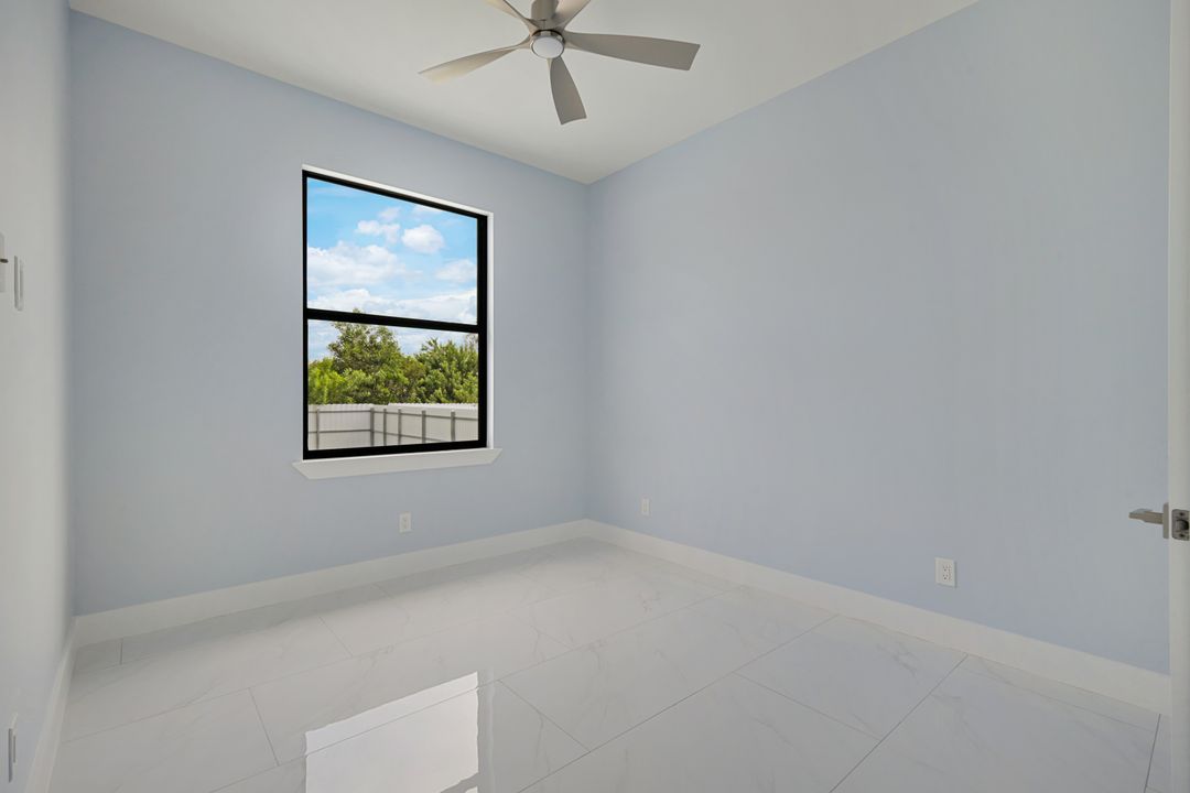 2917 NW 27th St, Cape Coral, FL 33993