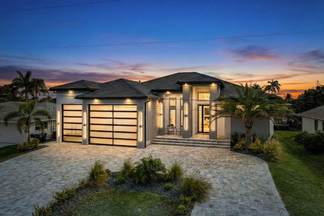 5333 Majestic Ct, Cape Coral, FL 33904