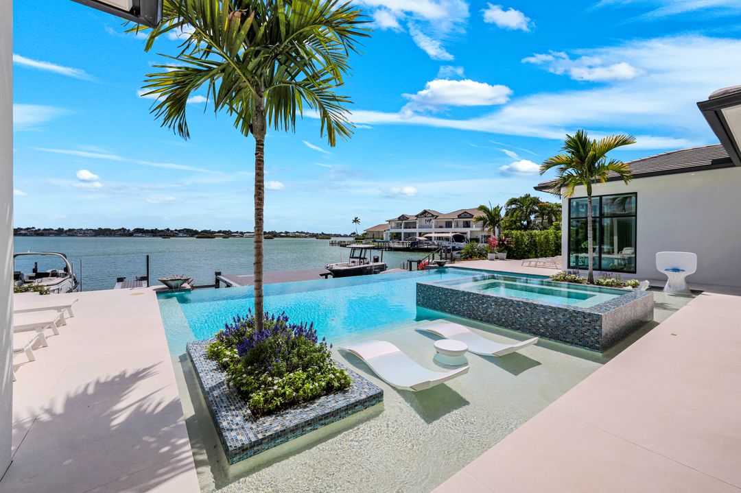 1631 Collingswood Ct, Marco Island, FL 34145