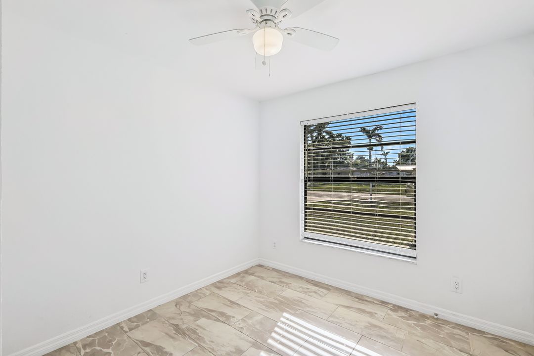 2208 Iris Way, Fort Myers, FL 33905