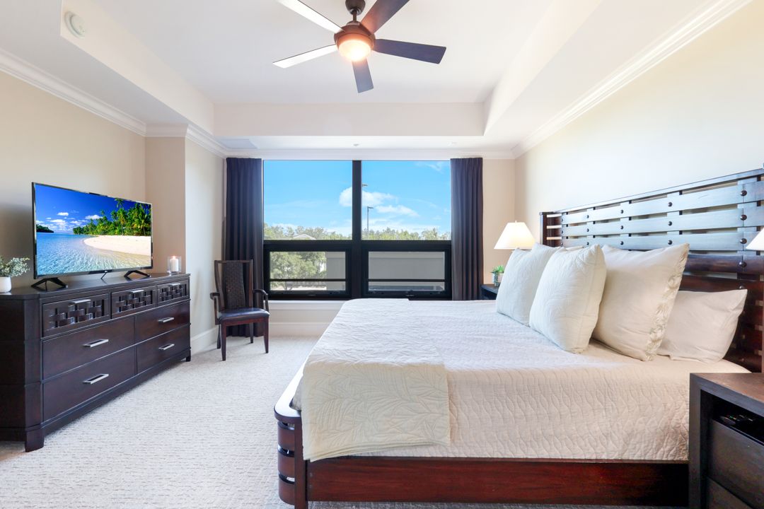 9115 Strada Pl #5205, Naples, FL 34108