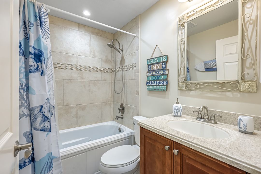 832 Tanbark Dr #104, Naples, FL 34108