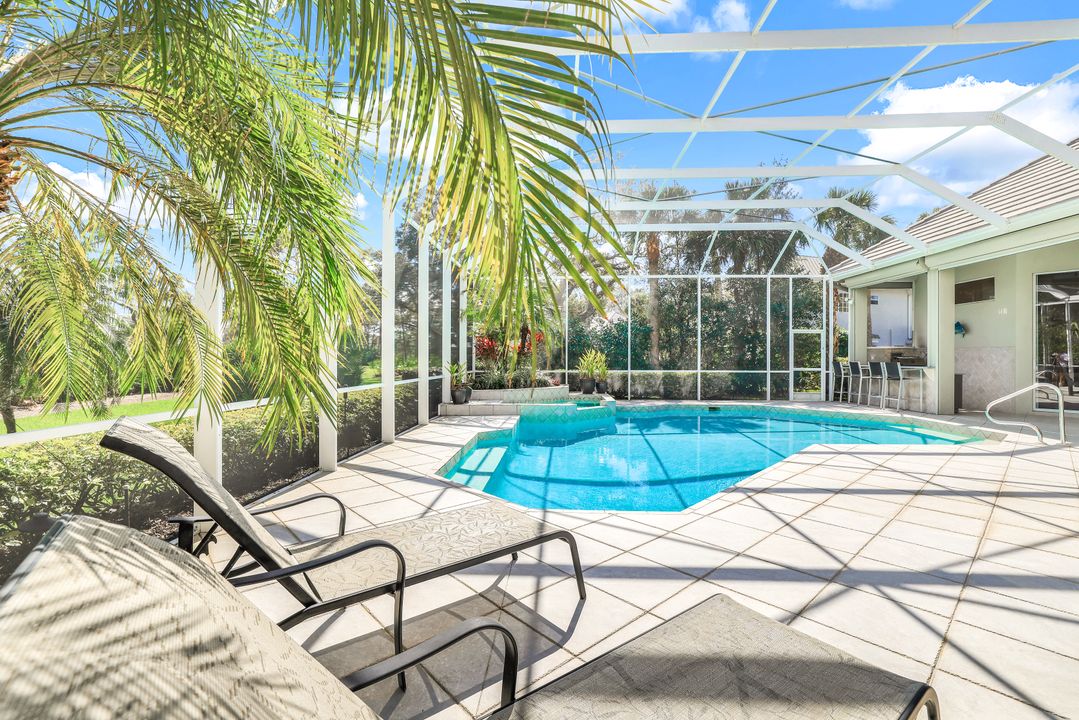 24871 Goldcrest Dr, Bonita Springs, FL 34134