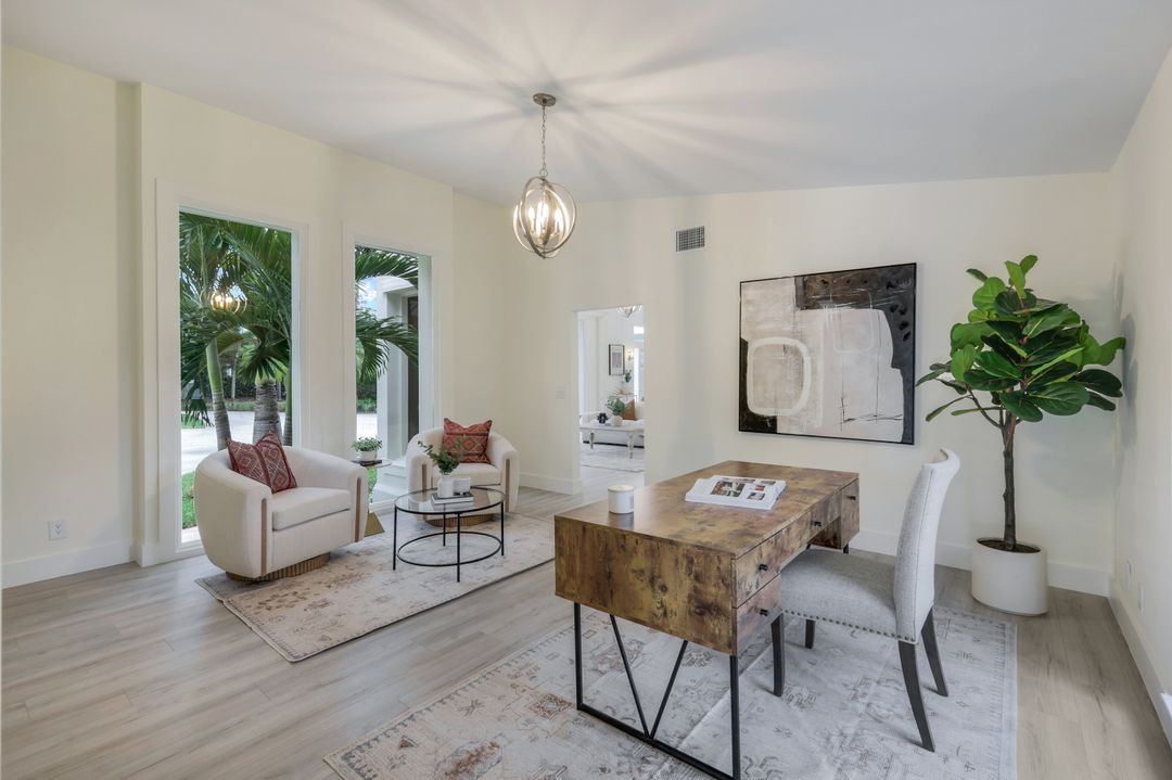 2861 Santa Barbara Blvd, Naples, FL 34116