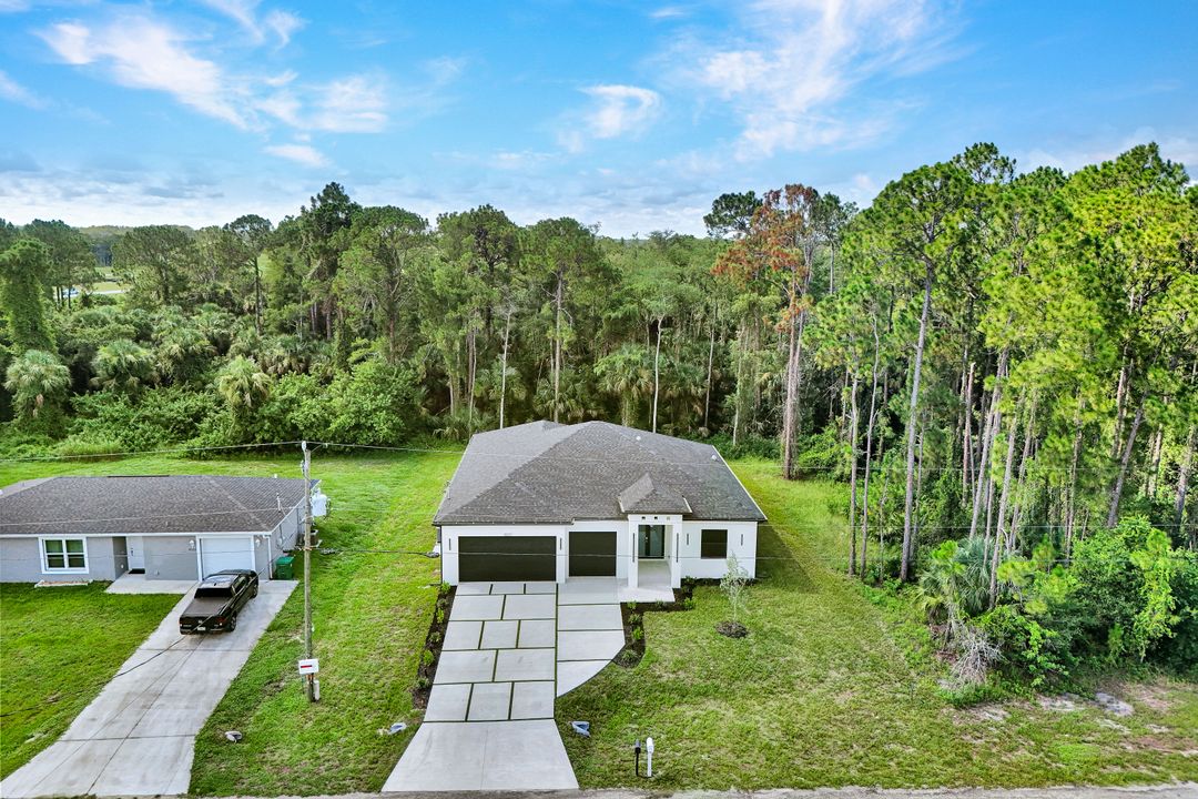 8027 Royal Cir, LaBelle, FL 33935
