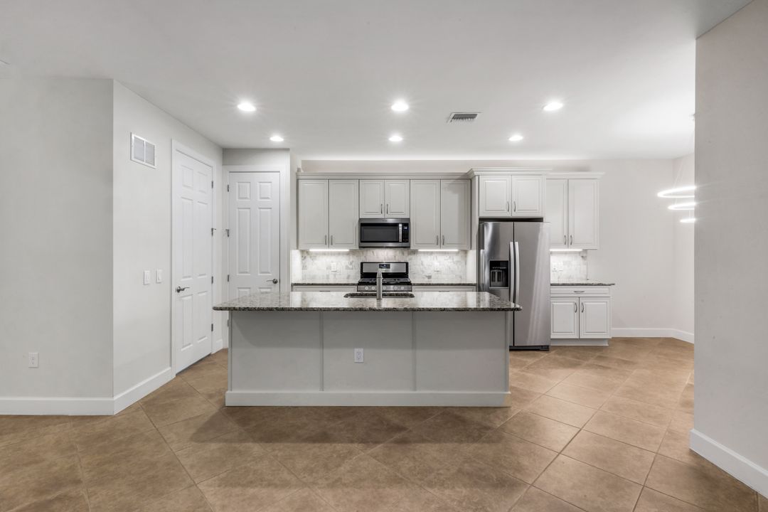 16367 Halberry Ln, Naples, FL 34110