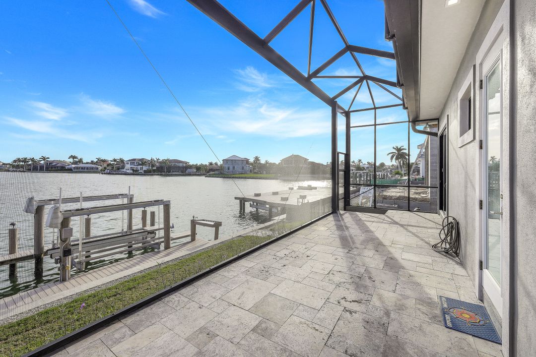 1275 Winterberry Dr, Marco Island, FL 34145