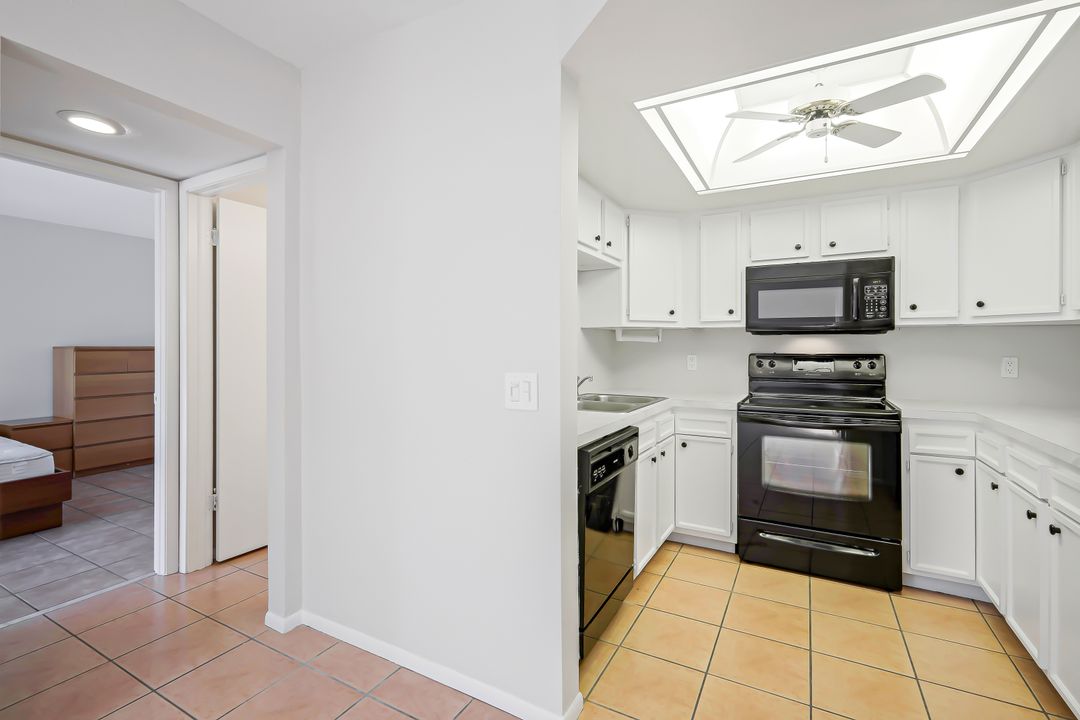 8401 S Haven Ln, Fort Myers, FL 33919