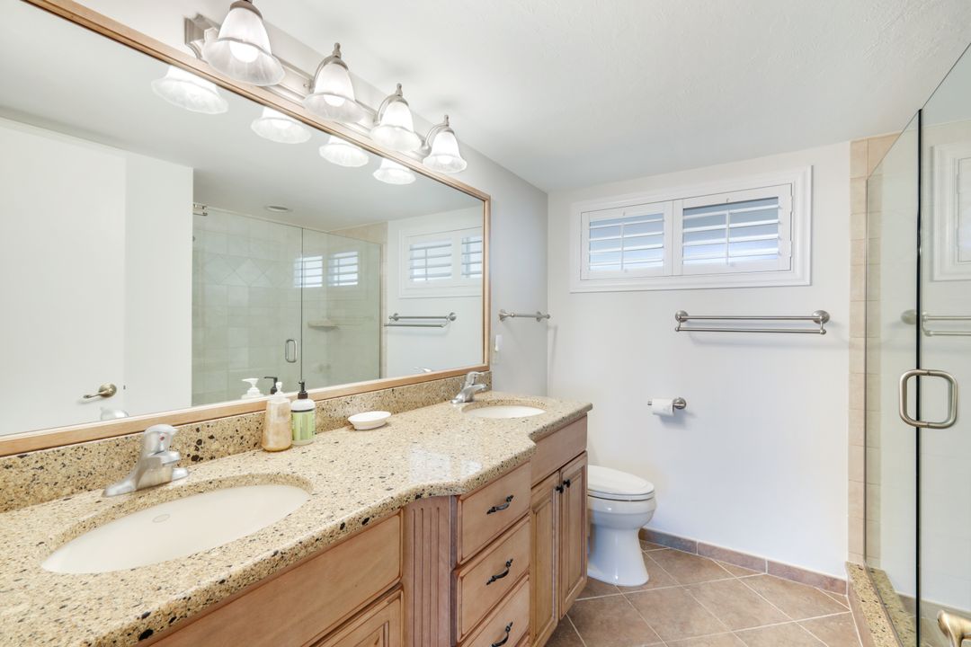 200 Periwinkle Way #214, Sanibel, FL 33957