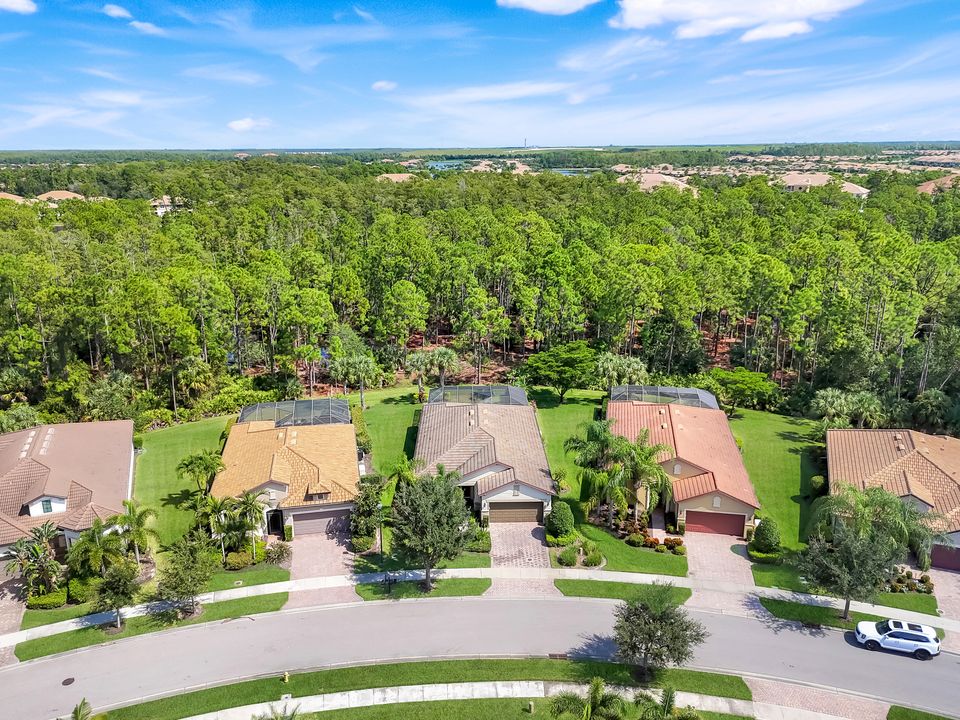 10870 Maitland Way, Fort Myers, FL 33913