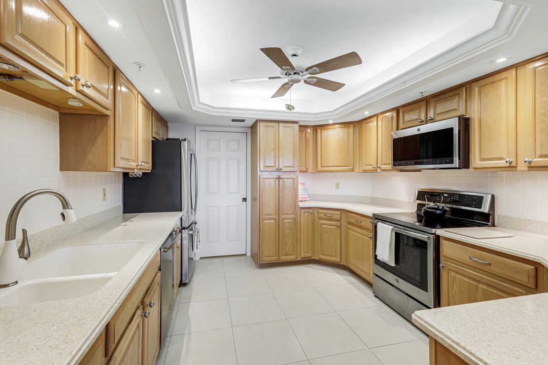 26900 Wedgewood Dr #304, Bonita Springs, FL 34134