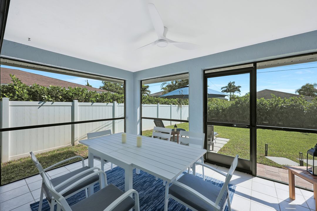 532 103rd Ave N, Naples, FL 34108