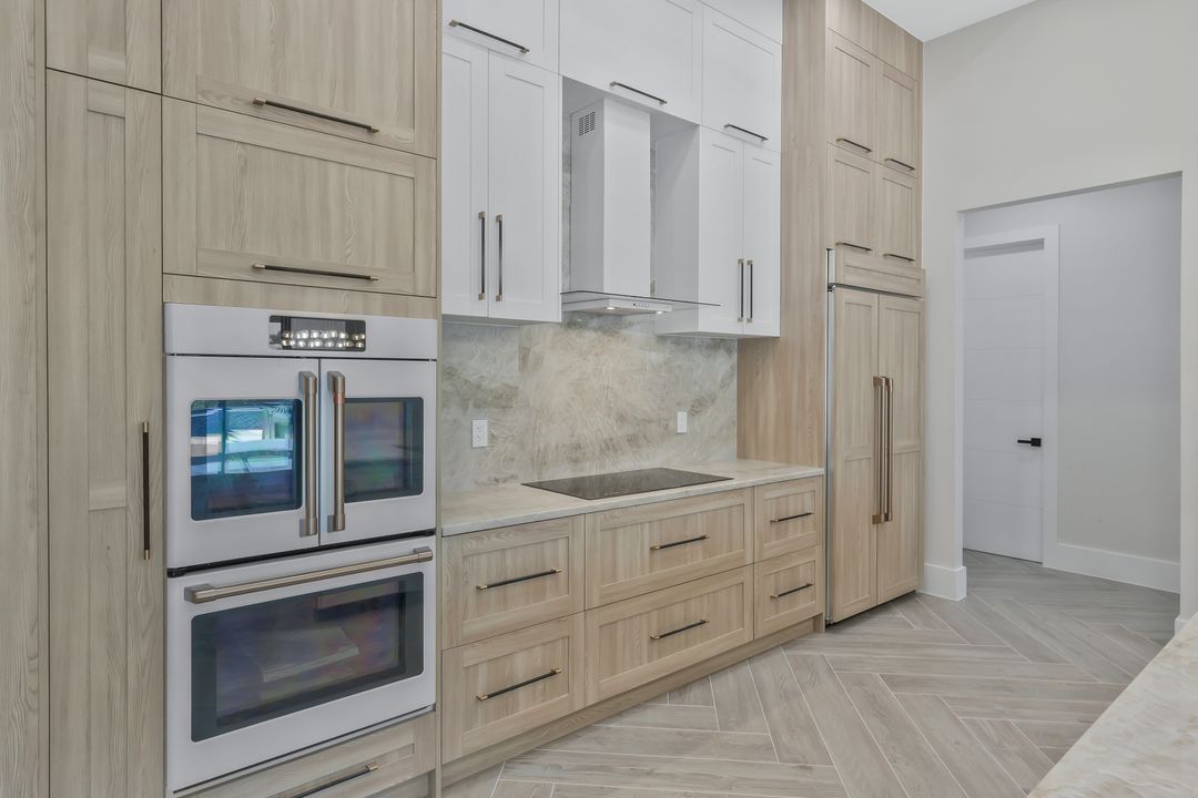 2826 SW 37th Terrace, Cape Coral, FL 33914