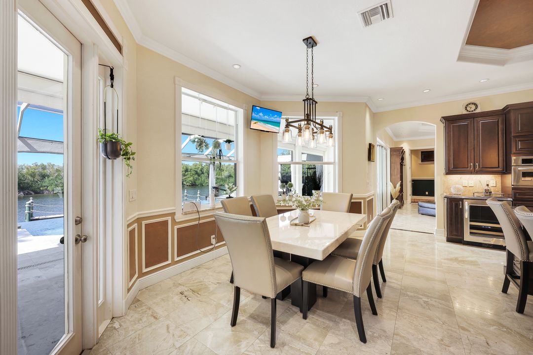 3820 Surfside Blvd, Cape Coral, FL 33914