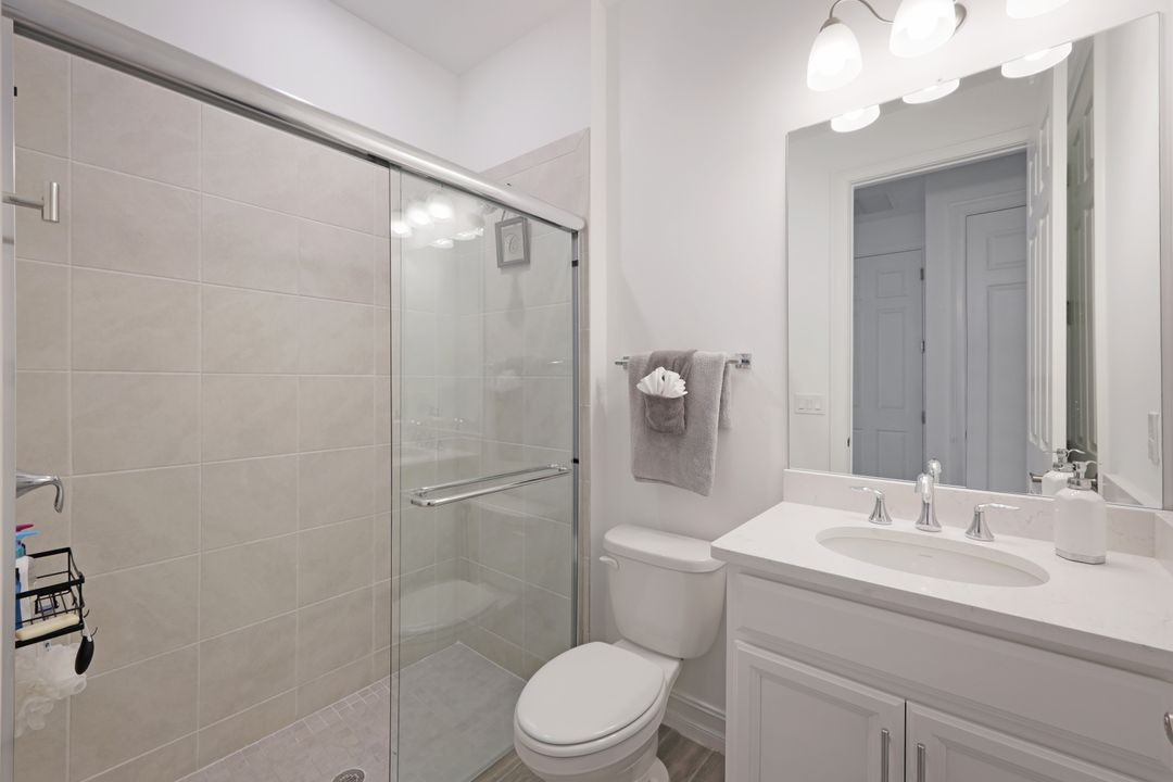 16517 Seagate Pl, Bonita Springs, FL 34135