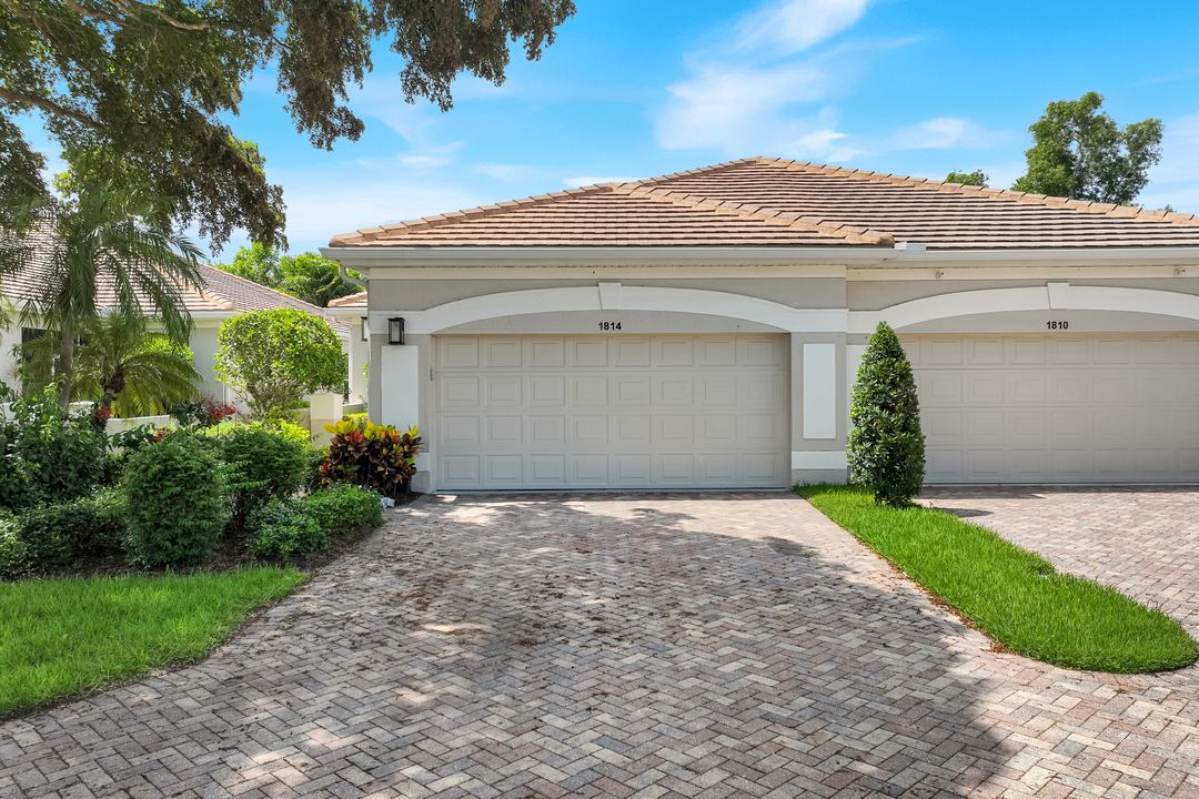 1814 Leamington Ln, Naples, FL 34109