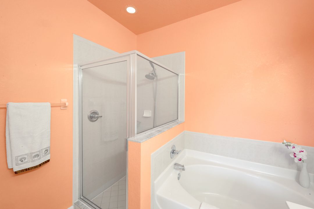 7755 Berkshire Pines Dr, Naples, FL 34104