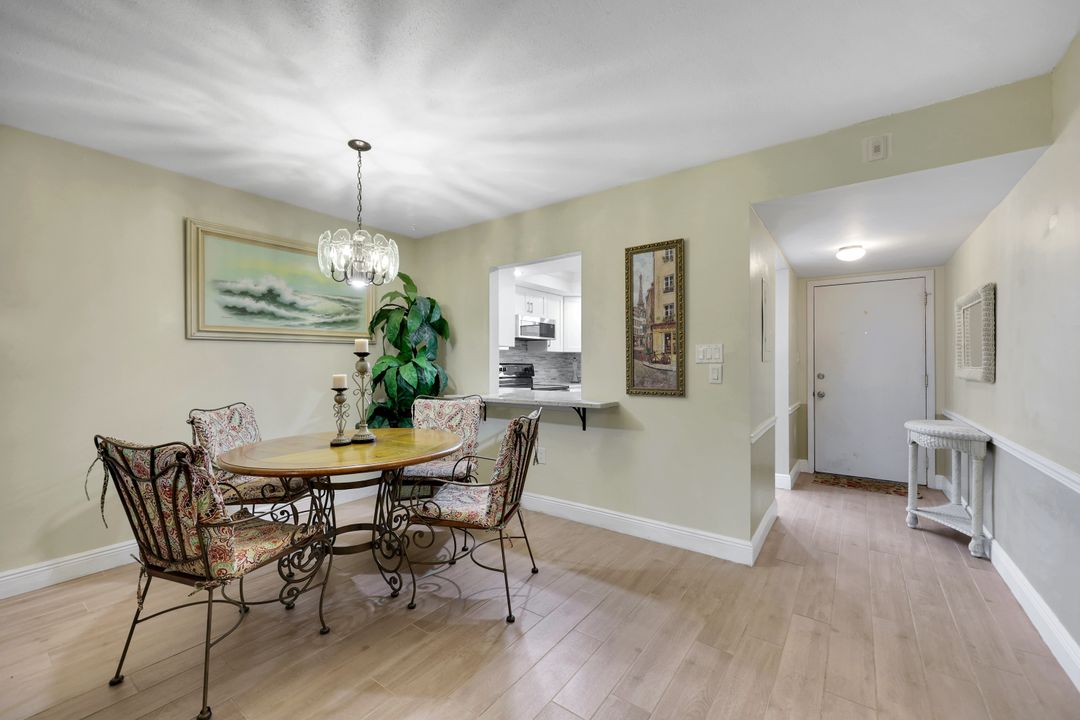 5419 Rattlesnake Hammock Rd, Naples, FL 34113