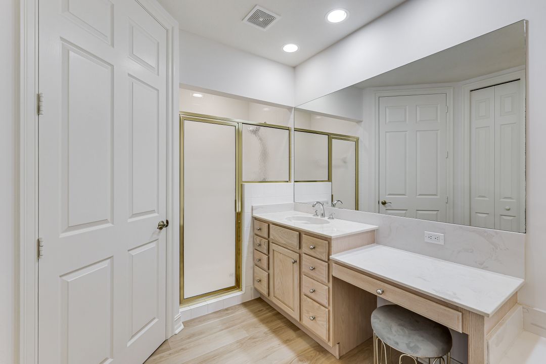 6029 Trophy Dr #301, Naples, FL 34110