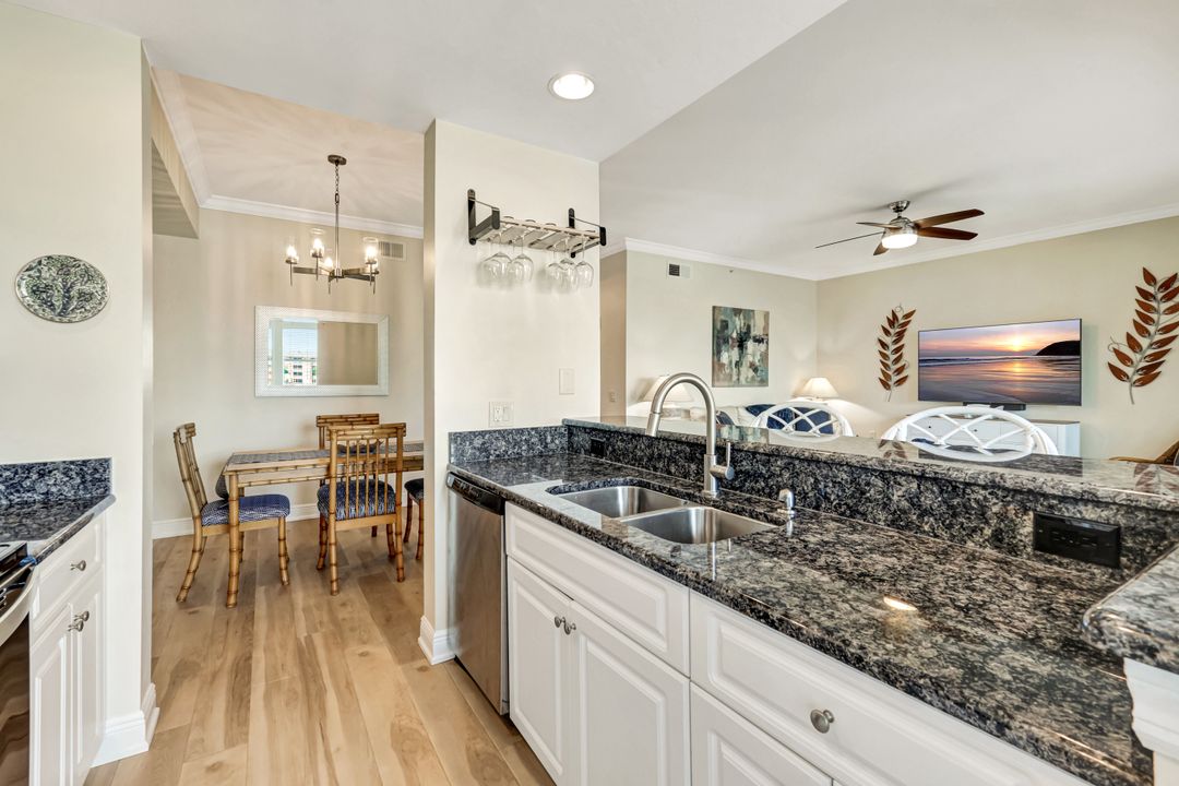 16605 Lake Cir Dr #322, Fort Myers, FL 33908