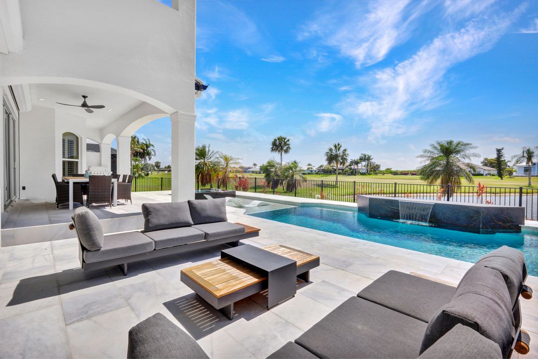 11929 Princess Grace Ct, Cape Coral, FL 33991