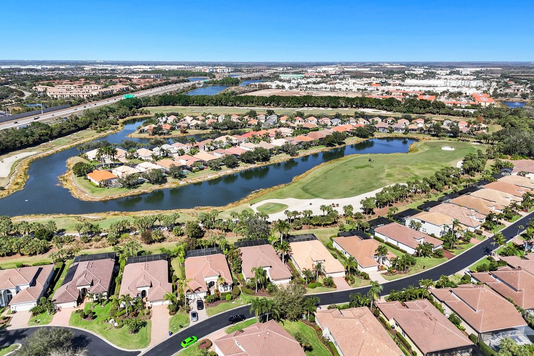 10009 St Moritz Dr, Miromar Lakes, FL 33913