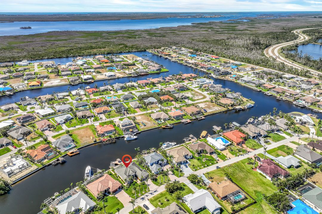 2550 SW 27th Pl, Cape Coral, FL 33914