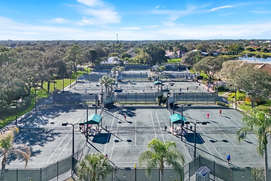 11510 Tanager Ct, Naples, FL 34119