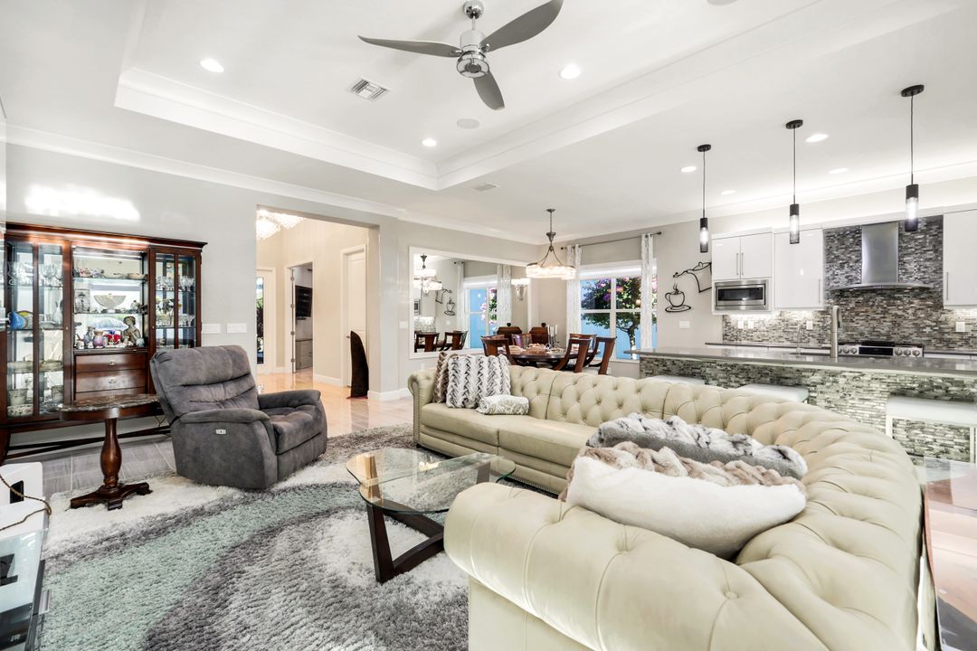 28560 Twain Dr, Bonita Springs, FL 34135