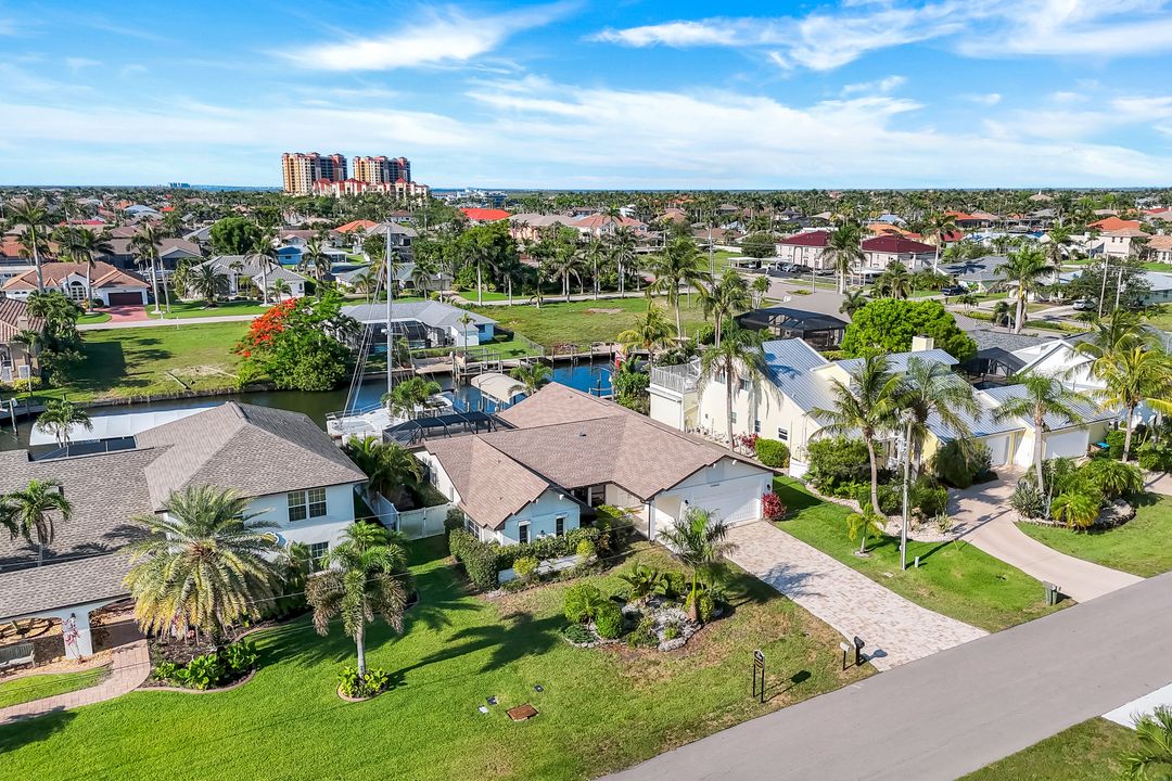 1528 SW 52nd Ln, Cape Coral, FL 33914