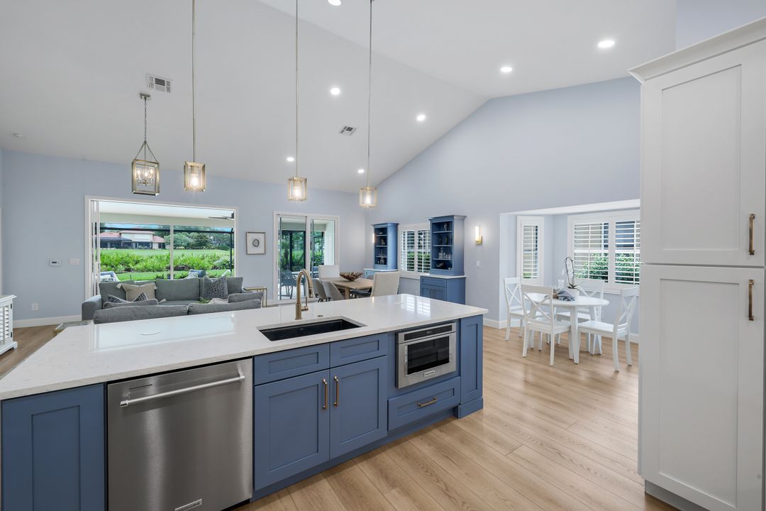 25061 Bay Cedar Dr, Bonita Springs, FL 34134