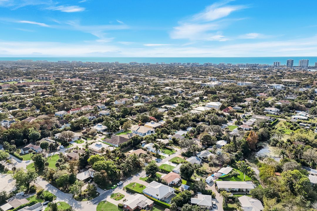 1371 Michigan Ave, Naples, FL 34103