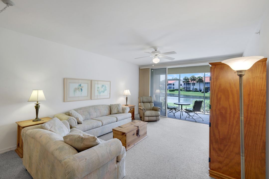5015 Cedar Springs Dr #103, Naples, FL 34110
