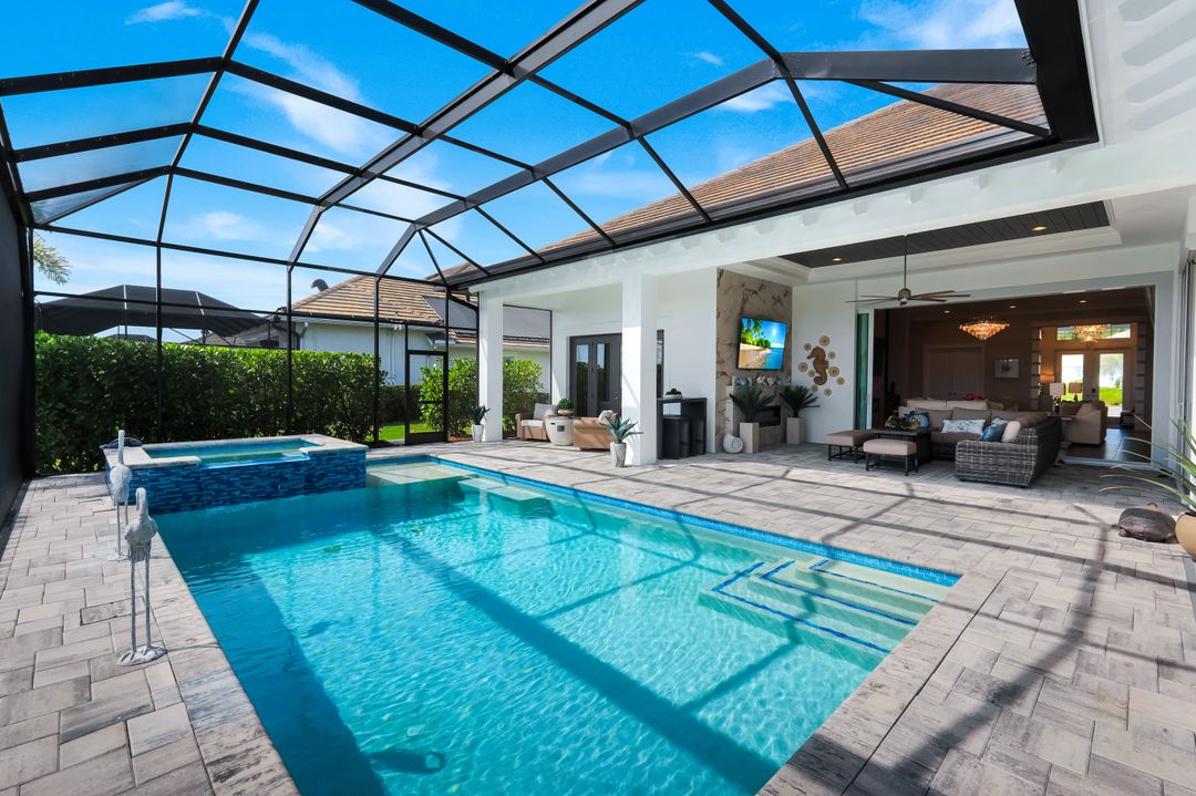 8931 Nevis Wy, Naples, FL 34112