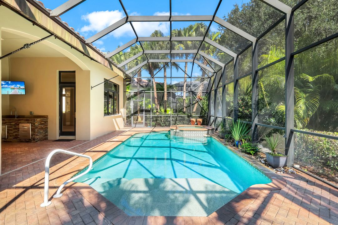 16834 Cabreo Dr, Naples, FL 34110