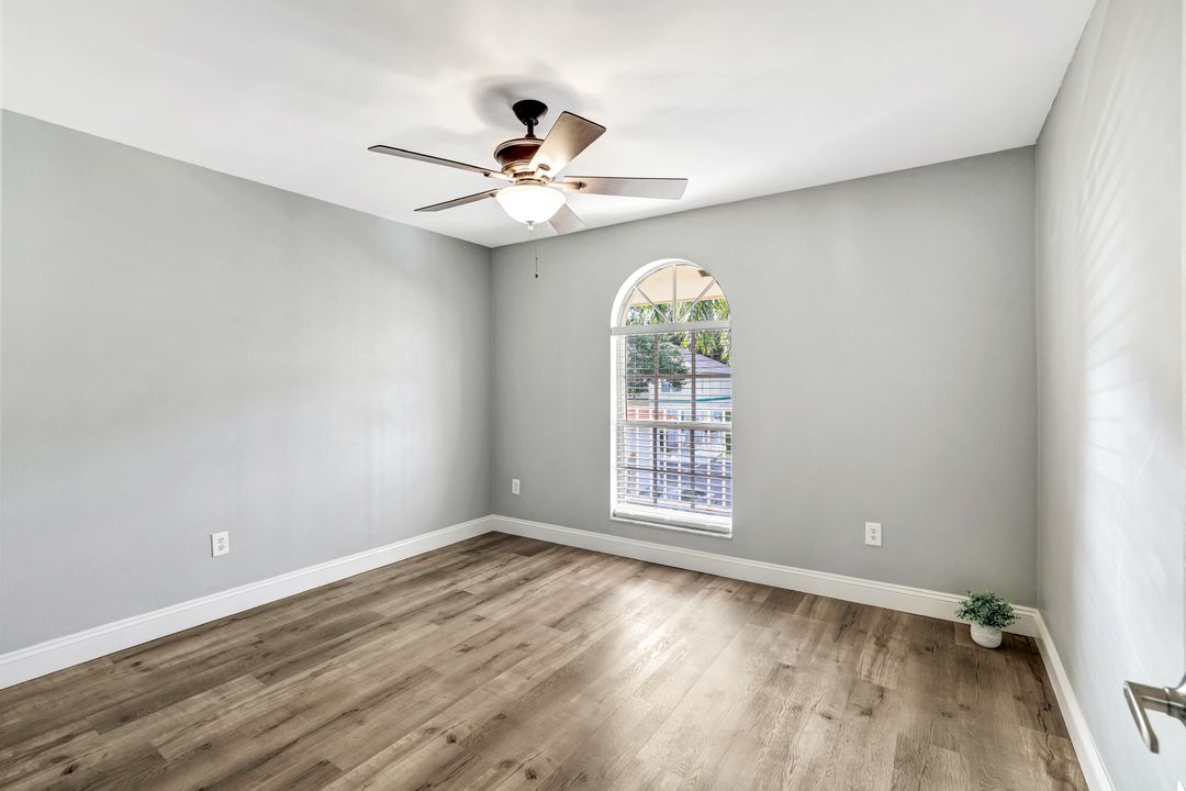 648 Mardel Ct #708, Naples, FL 34104