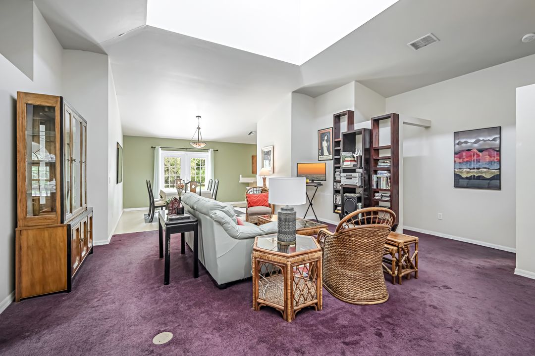 2971 6th St NW, Naples, FL 34120