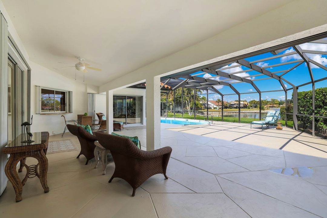 210 Belville Blvd, Naples, FL 34104