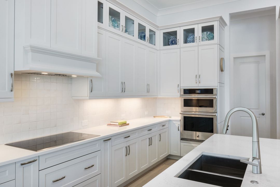8859 Nevis Wy, Naples, FL 34112