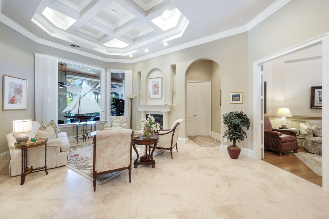 3848 Mahogany Bend Dr, Naples, FL 34114