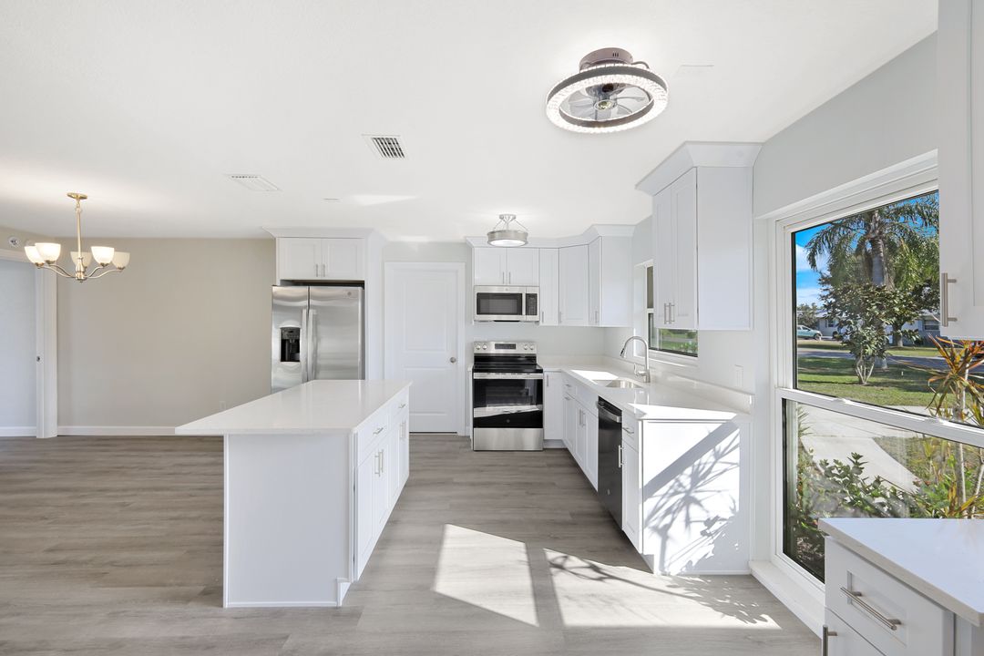 247 SE 46th St, Cape Coral, FL 33904