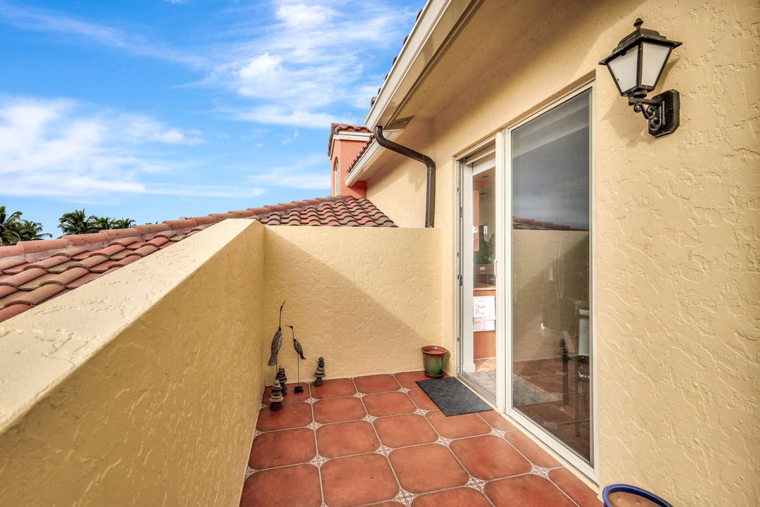 22300 Piazza Doria Ln #301, Estero, FL 33928