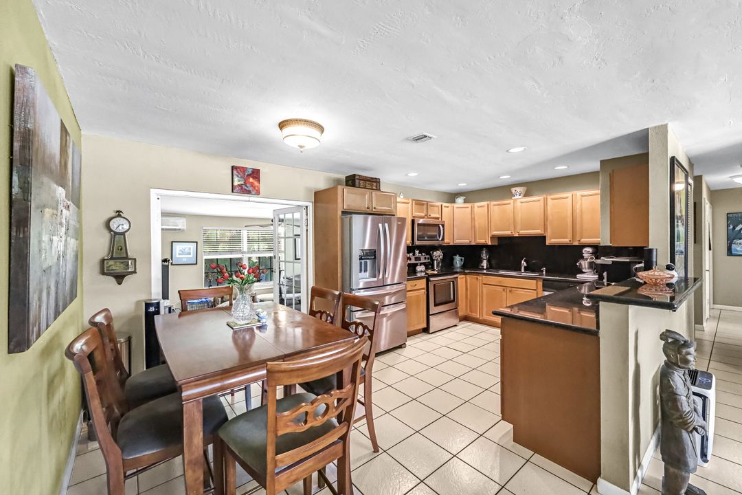 801 NW 26th St, Wilton Manors, FL 33311