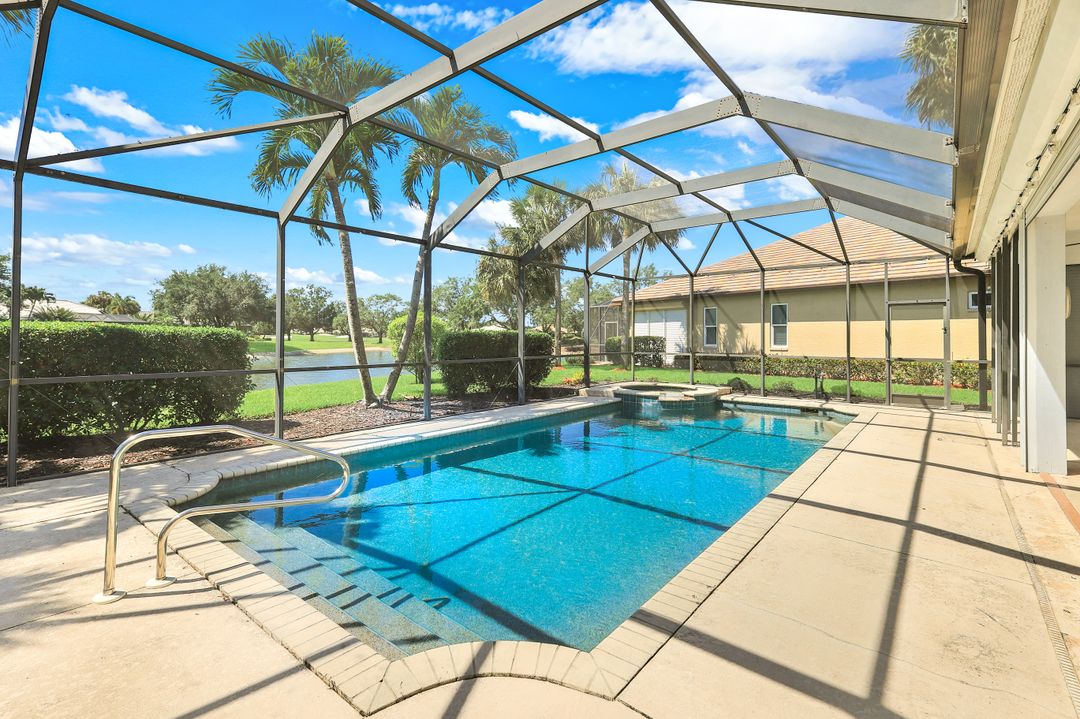 12570 Walden Run Dr, Fort Myers, FL 33913