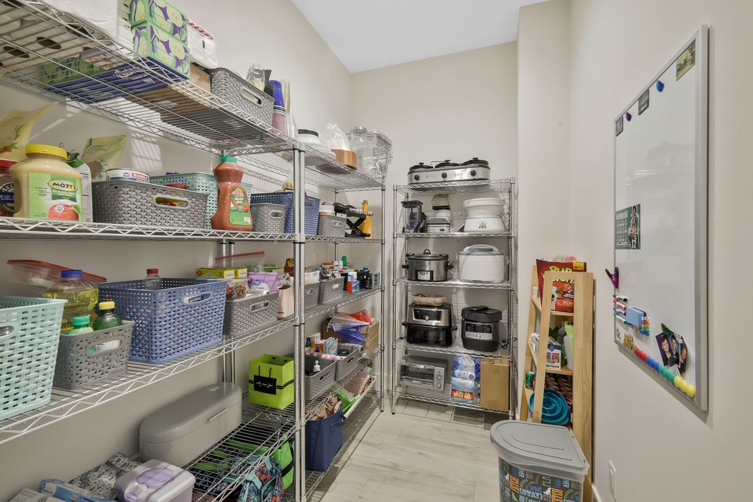 2717 SW 38th St, Cape Coral, FL 33914