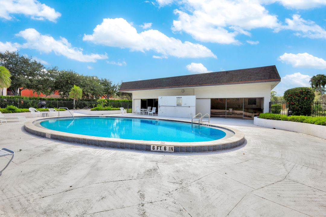 13647 McGregor Village Dr #9, Fort Myers, FL 33919