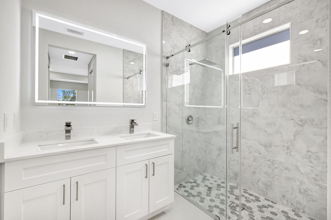 4321 60th Ave NE, Naples, FL 34120