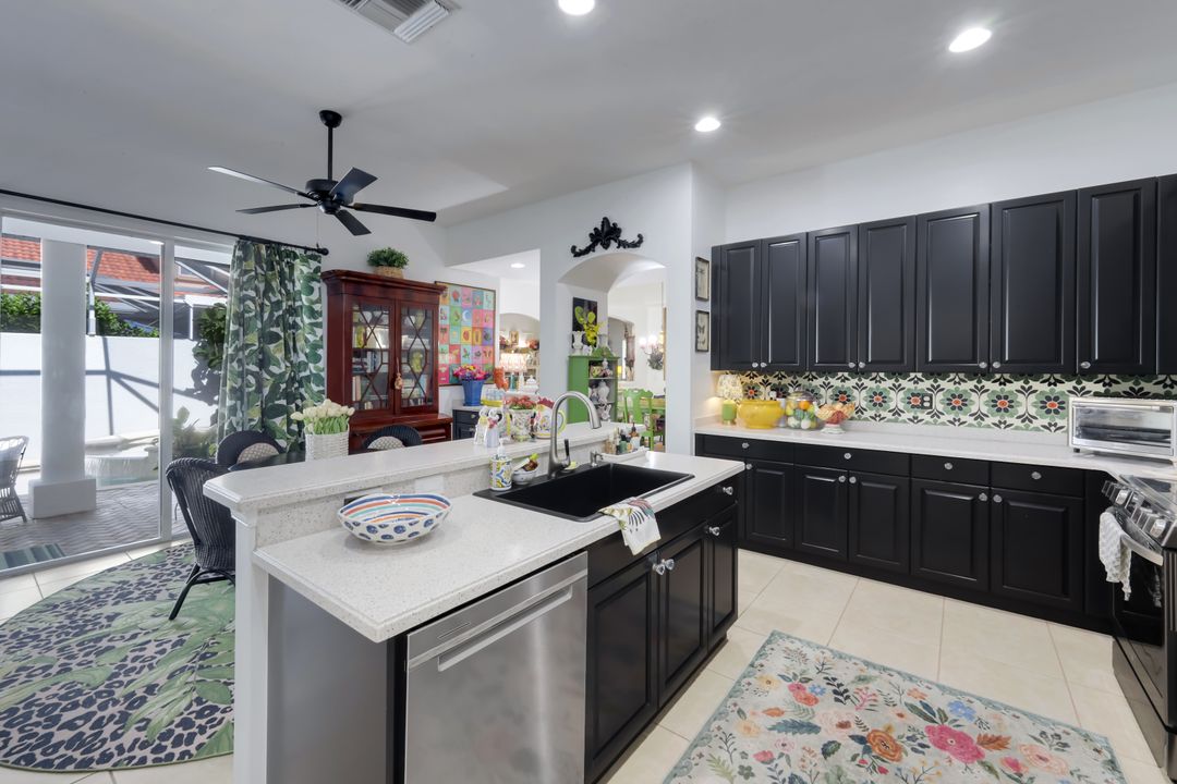 13963 Avon Park Cir, Fort Myers, FL 33912