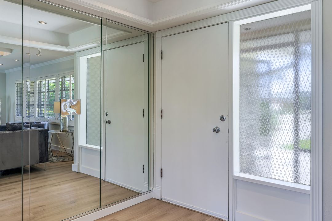 5205 Savoy Ct, Cape Coral, FL 33904