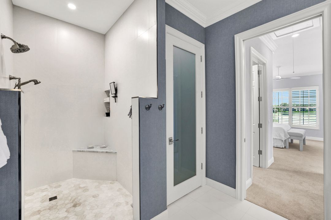 1876 Seville Blvd #1522, Naples, FL 34109